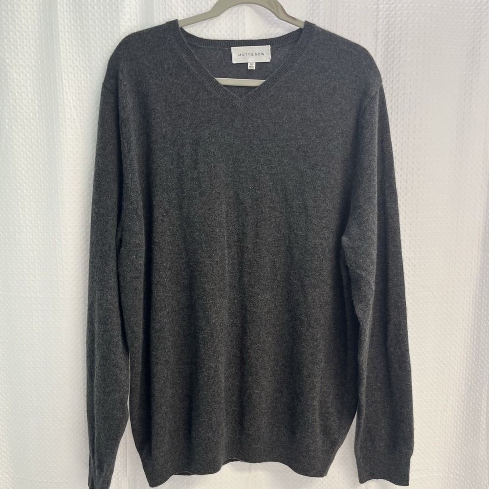 Mott & Bow Men's 100% Cashmere Charcoal Gray V Neck Sweater XXL Classic